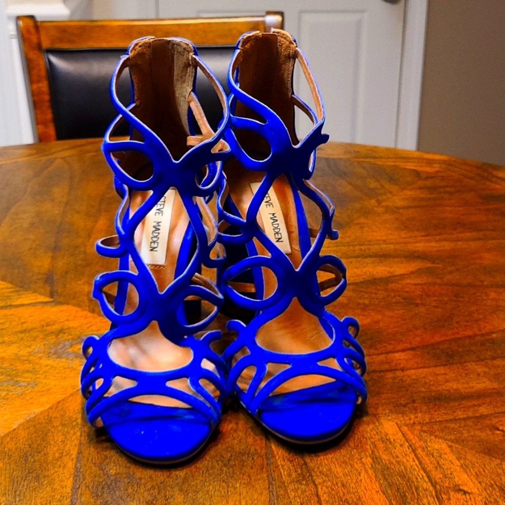 Royal blue Steve Madden sandal heels size 6.5